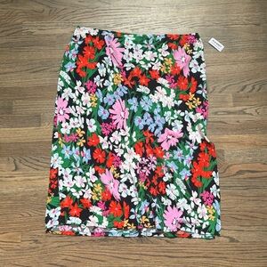NWT Old Navy Skirt! 🌼🌸